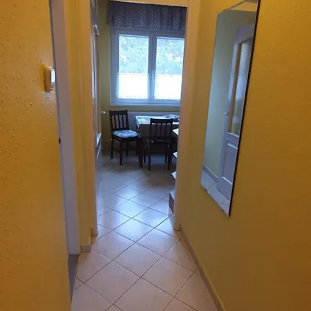 Hegyalja Apartman *
